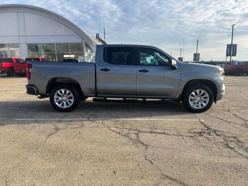 Used 2024 Chevrolet Silverado 1500 Custom image 19