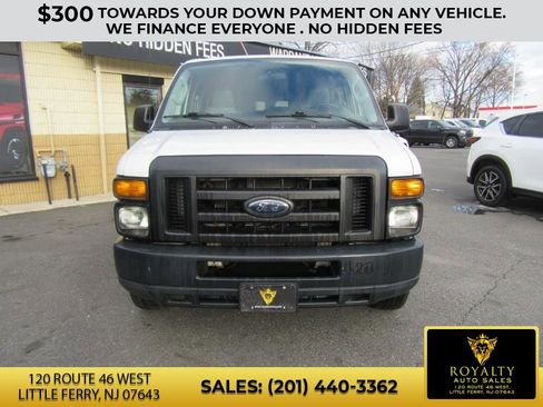 Used 2011 Ford E-150 and Econoline 150 XLT image 5