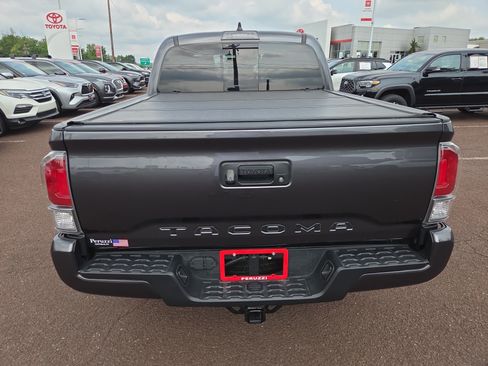 Certified 2021 Toyota Tacoma TRD Sport AWD/4WD image 4