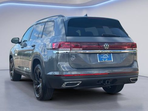 New 2026 Volkswagen Atlas SE FWD image 5
