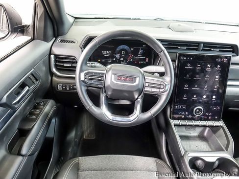 Used 2025 GMC Terrain Elevation AWD/4WD image 12