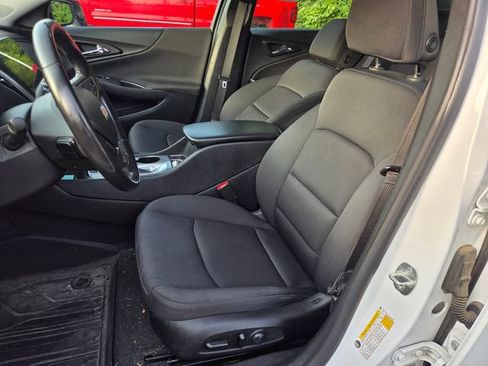 Used 2020 Chevrolet Malibu RS FWD image 10