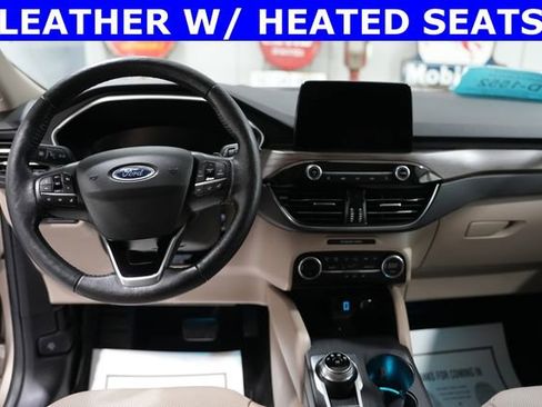 Used 2020 Ford Escape Titanium AWD/4WD image 2