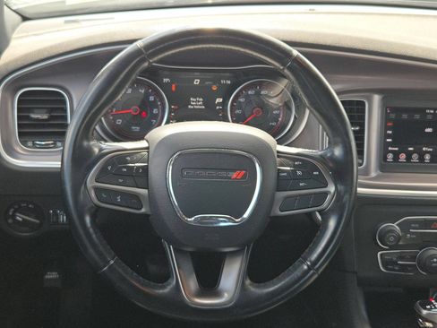 Used 2020 Dodge Charger SXT w/ Leather Interior Group RWD image 19