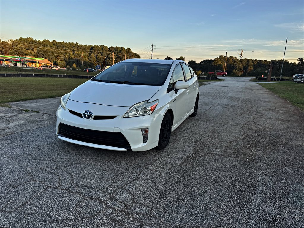 Used 2014 Toyota Prius Four FWD image 1