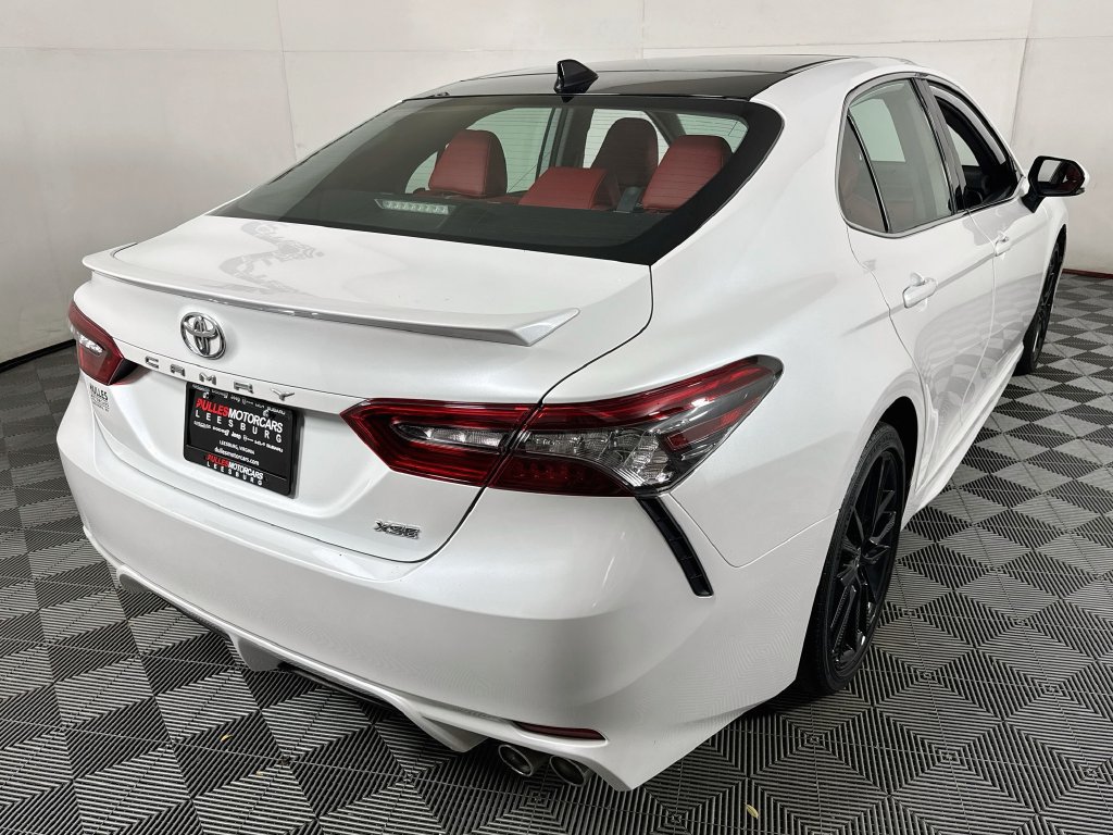Used 2021 Toyota Camry XSE FWD image 7