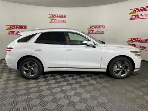 New 2026 Genesis GV70 2.5T Advanced AWD/4WD image 13
