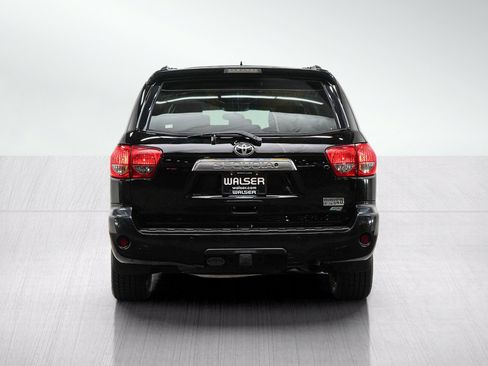 Used 2014 Toyota Sequoia Platinum AWD/4WD image 4