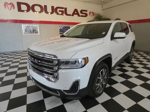 Used 2023 GMC Acadia SLE w/ Driver Convenience Package image 1