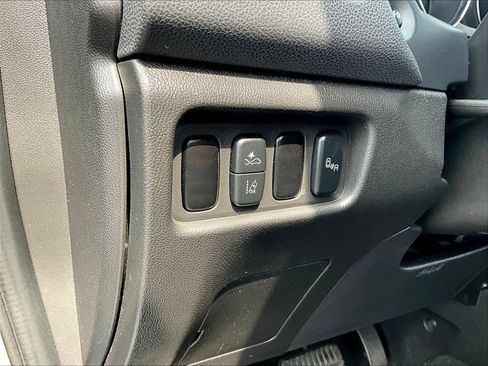 Used 2022 Mitsubishi Outlander Sport LE AWD/4WD image 35