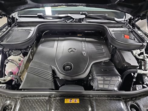New 2026 Mercedes-Benz GLS 450 4MATIC image 33