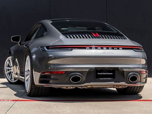 Certified 2020 Porsche 911 Carrera RWD image 3