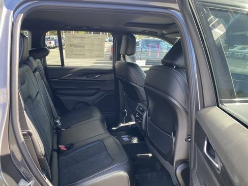 New 2025 Jeep Grand Cherokee Altitude w/ Trailer Tow Package image 29