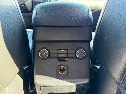 Used 2017 Ford Explorer XLT w/ Equipment Group 202A FWD image 25
