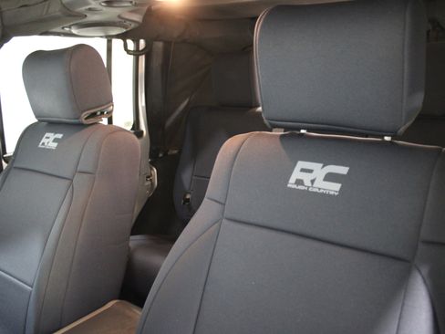 Used 2008 Jeep Wrangler Unlimited Sahara image 4