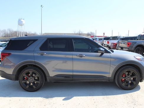 Used 2022 Ford Explorer ST w/ Equipment Group 401A image 7