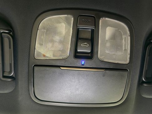 Used 2013 Hyundai Genesis 3.8 image 32