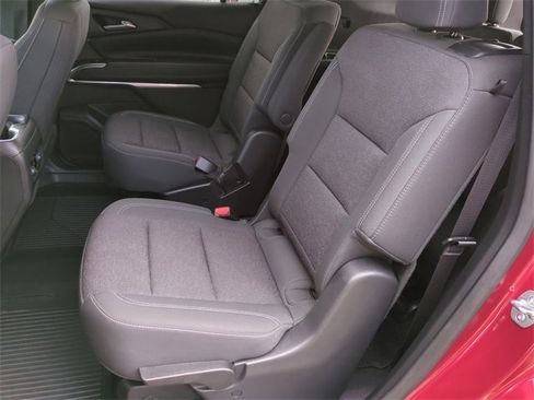 Certified 2024 Chevrolet Traverse LT w/ Trailering Package image 25