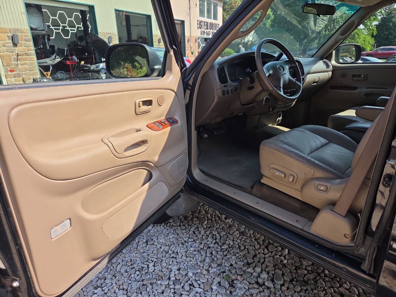 Used 2001 Toyota Tundra Limited w/ Off-Road Pkg AWD/4WD image 11