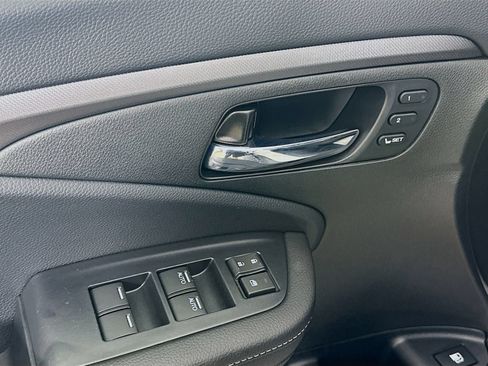 Used 2025 Honda Ridgeline RTL image 17