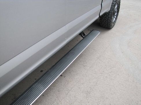 Used 2022 Ford F250 Platinum w/ FX4 Off-Road Package image 41