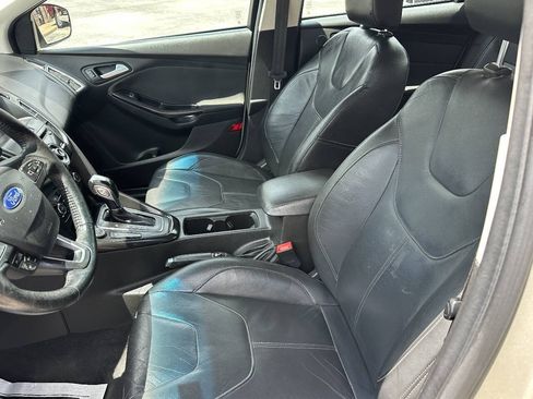 Used 2017 Ford Focus Titanium FWD image 10