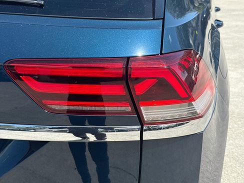Used 2020 Volkswagen Atlas Cross Sport SE w/ Towing Package FWD image 28