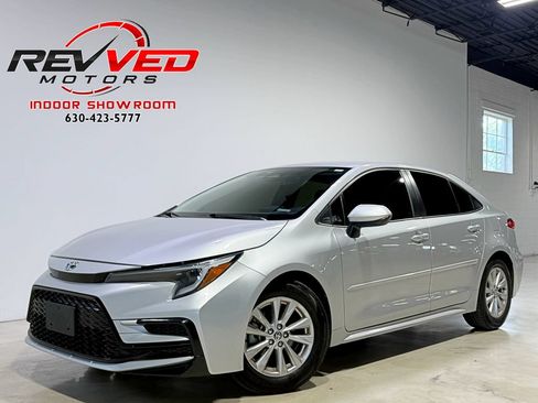 Used 2023 Toyota Corolla LE w/ LE Convenience Package FWD image 1