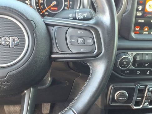 Used 2021 Jeep Gladiator Sport AWD/4WD image 17