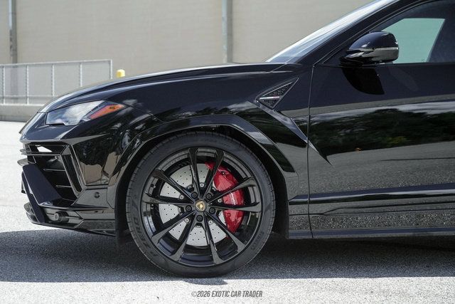 Used 2024 Lamborghini Urus S AWD/4WD image 4