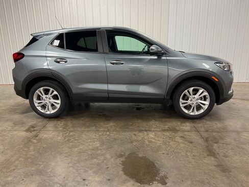 Certified 2022 Buick Encore GX Preferred w/ Cold Weather Comfort Package image 2