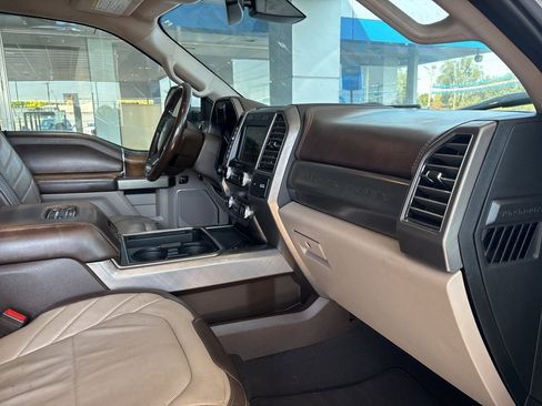 Used 2019 Ford F250 Limited image 37
