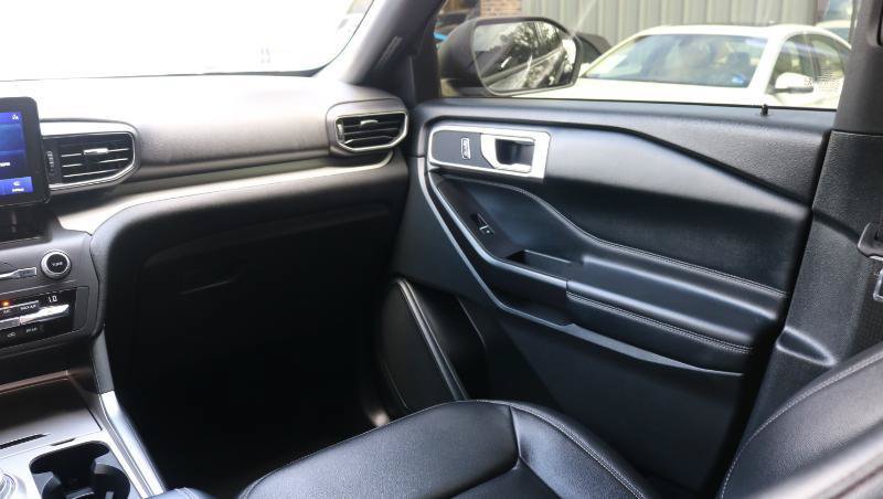 Used 2020 Ford Explorer XLT RWD image 23