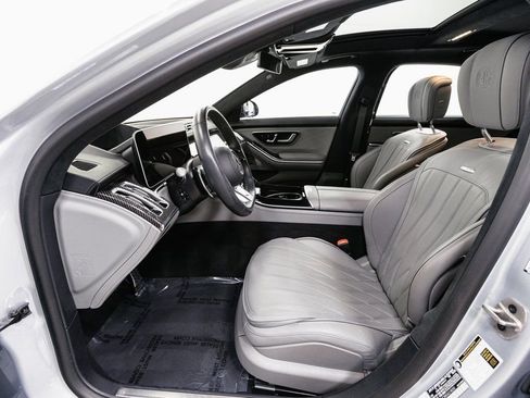 Used 2025 Mercedes-Benz S 63 AMG S image 8
