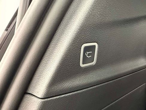 New 2026 Chrysler Pacifica Select image 24