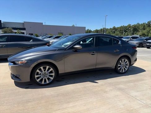 Used 2025 MAZDA MAZDA3 s FWD image 1