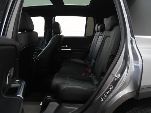 Certified 2023 Mercedes-Benz GLB 250 image 15