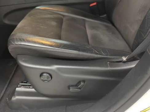 Used 2021 Jeep Grand Cherokee Laredo X AWD/4WD image 16