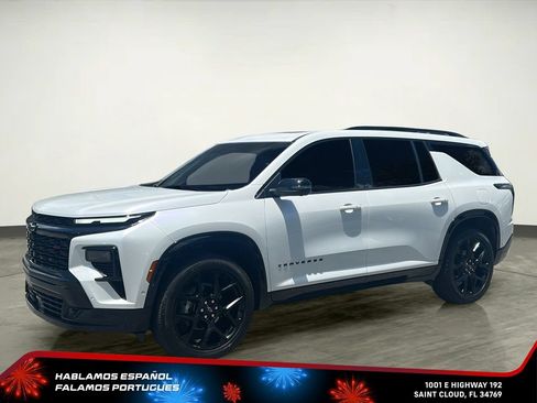 Used 2024 Chevrolet Traverse RS AWD/4WD image 2