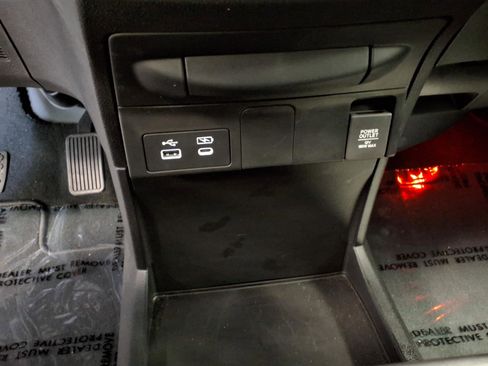 Used 2025 Honda Odyssey Sport-L image 27