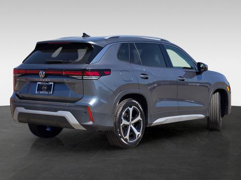 New 2026 Volkswagen Tiguan SE FWD image 4