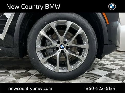 New 2026 BMW X5 xDrive40i w/ Climate Comfort Package image 9