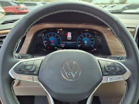 New 2026 Volkswagen Atlas SE image 17