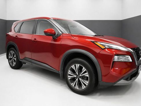 Certified 2023 Nissan Rogue SV w/ SV Premium Package AWD/4WD image 7