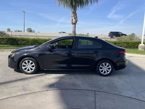 Used 2020 Toyota Corolla LE image 5