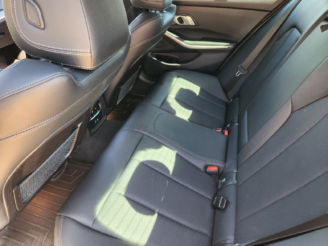Used 2022 BMW 330i Sedan w/ Convenience Package RWD image 30