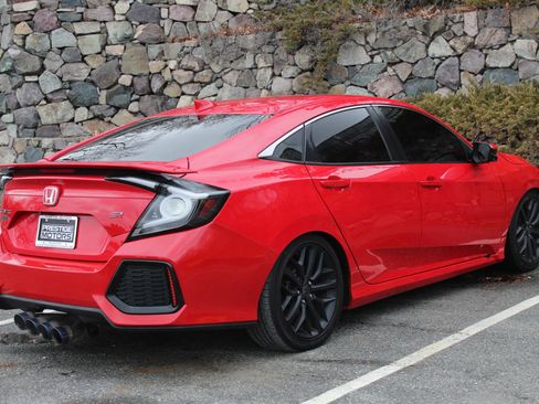 Used 2018 Honda Civic Si image 9