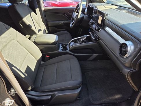 Used 2024 Chevrolet Colorado LT w/ LT Convenience Package image 15