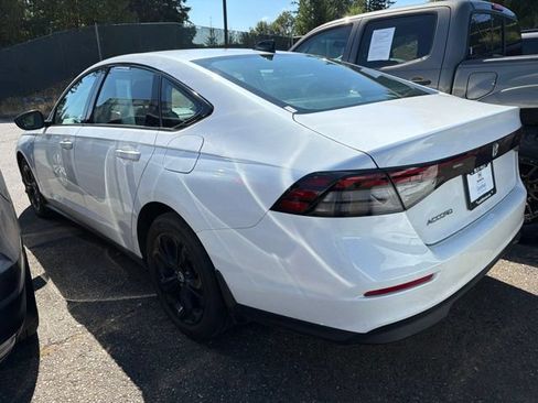 Used 2025 Honda Accord SE image 5