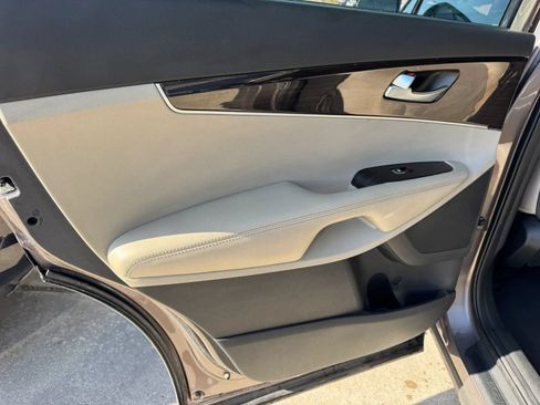 Used 2019 Kia Sorento FWD image 18